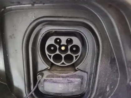 Photo 32 Peugeot 208  Electrique 50 kWh 136ch