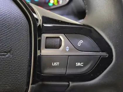 Photo 28 Peugeot 208  Electrique 50 kWh 136ch