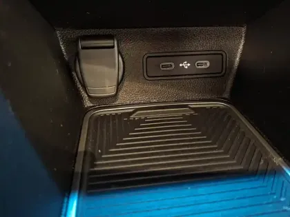 Photo 44 Renault 4 Renault  E-Tech Electrique 150 ch autonomie confort