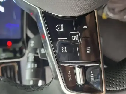 Photo 42 Renault 4 Renault  E-Tech Electrique 150 ch autonomie confort