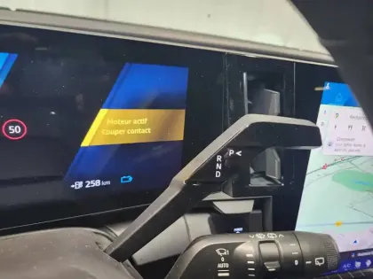 Photo 13 Renault Megane  E-Tech 220 ch autonomie confort GSR2