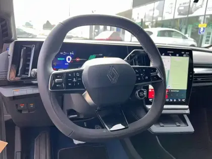 Photo 42 Renault Megane  E-Tech 220 ch autonomie confort