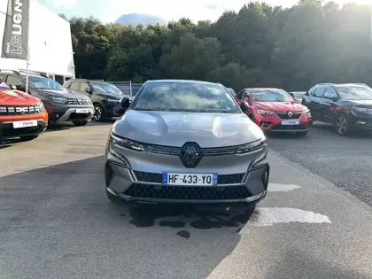 Photo 21 Renault Megane  E-Tech 220 ch autonomie confort