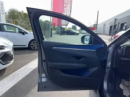 Photo 38 Renault Megane  E-Tech 220 ch autonomie confort
