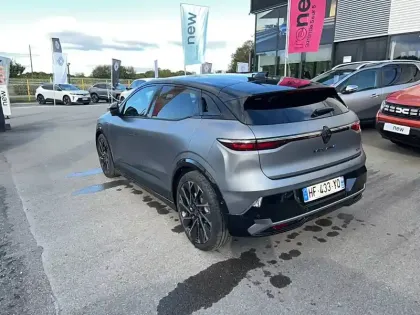 Photo 18 Renault Megane  E-Tech 220 ch autonomie confort