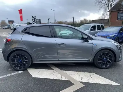 Photo 35 Renault Clio  E-Tech full hybrid 145 ch GSR2