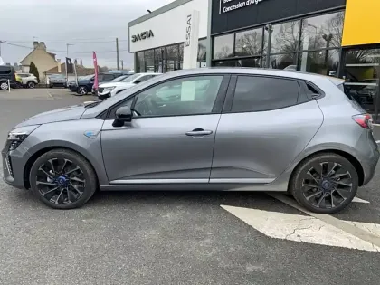 Photo 31 Renault Clio  E-Tech full hybrid 145 ch GSR2