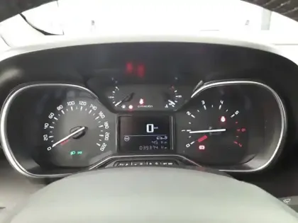 Photo 9 Citroën C3 Aircross  PureTech 110 S&S BVM6