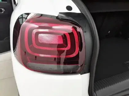 Photo 16 Citroën C3 Aircross  PureTech 110 S&S BVM6