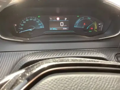 Photo 9 Peugeot 208  Electrique 50 kWh 136ch