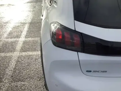 Photo 16 Peugeot 208  Electrique 50 kWh 136ch