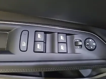 Photo 49 Peugeot 3008  BlueHDi 130ch S&S EAT8