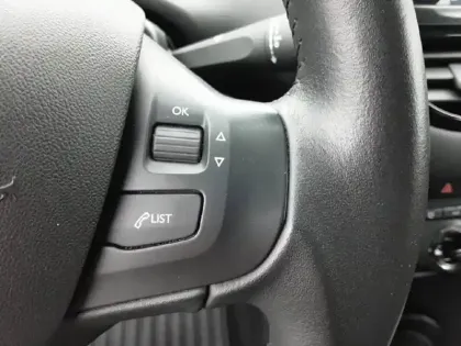 Photo 19 Peugeot 208  PureTech 82ch S&S BVM5