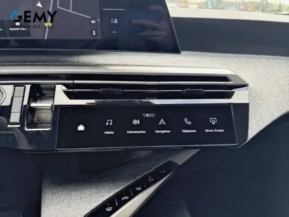 Photo 13 Peugeot 3008  Hybrid 136 e-DCS6