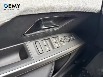 Photo 21 Peugeot 3008  Hybrid 136 e-DCS6