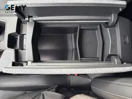 Photo 15 Peugeot 3008  Hybrid 136 e-DCS6