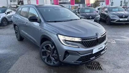 Photo 6 Renault Espace  E-Tech full hybrid 200 GSR2