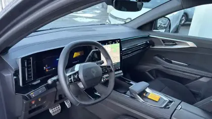 Photo 11 Renault Espace  E-Tech full hybrid 200 GSR2