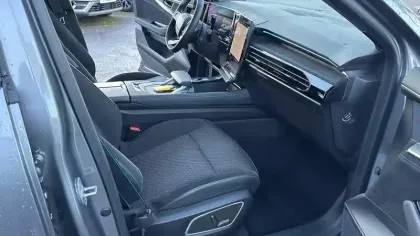 Photo 18 Renault Espace  E-Tech full hybrid 200 GSR2