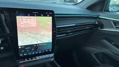 Photo 13 Renault Espace  E-Tech full hybrid 200 GSR2