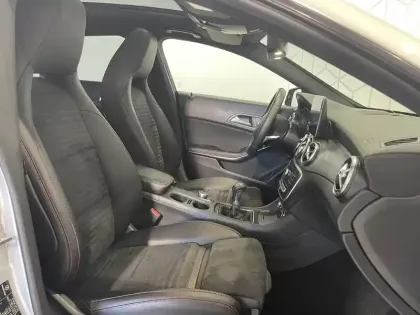 Photo 11 Mercedes CLA  Shooting Brake 200