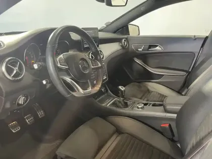 Photo 34 Mercedes CLA  Shooting Brake 200