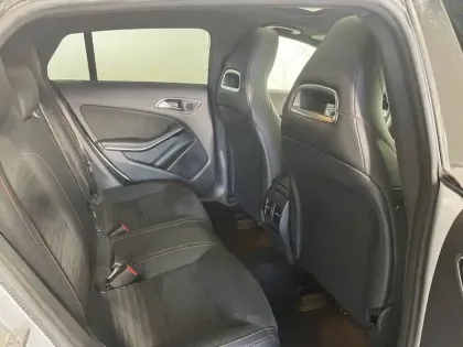 Photo 27 Mercedes CLA  Shooting Brake 200