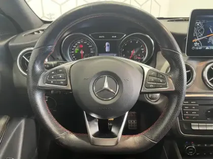 Photo 19 Mercedes CLA  Shooting Brake 200