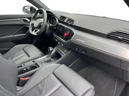 Photo 40 Audi Q3  35 TFSI 150 ch S tronic 7