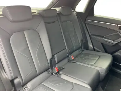 Photo 41 Audi Q3  35 TFSI 150 ch S tronic 7