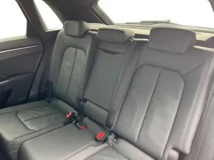 Photo 45 Audi Q3  35 TFSI 150 ch S tronic 7