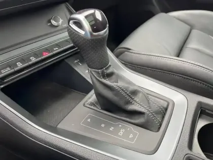 Photo 60 Audi Q3  35 TFSI 150 ch S tronic 7