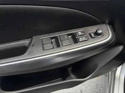 Photo 33 Suzuki Swift  1.2 Dualjet Hybrid