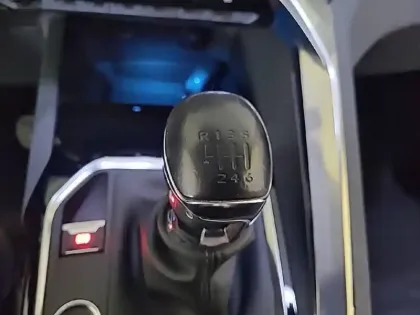 Photo 39 Peugeot 5008  BlueHDi 130ch S&S BVM6