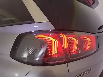 Photo 42 Peugeot 5008  BlueHDi 130ch S&S BVM6