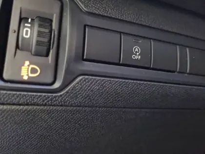 Photo 30 Peugeot 308  PureTech 130ch S&S EAT8