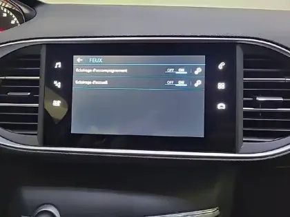 Photo 22 Peugeot 308  PureTech 130ch S&S EAT8