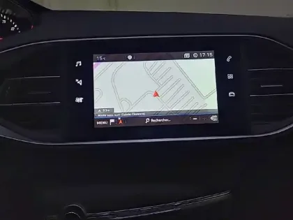 Photo 18 Peugeot 308  PureTech 130ch S&S EAT8