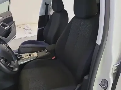 Photo 10 Peugeot 308  PureTech 130ch S&S EAT8