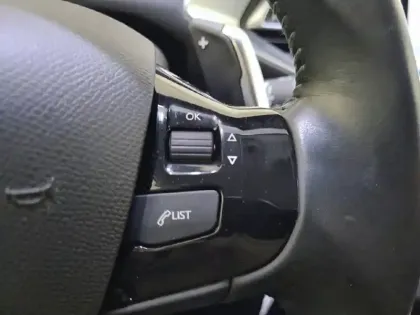 Photo 29 Peugeot 308  PureTech 130ch S&S EAT8