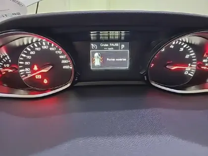 Photo 9 Peugeot 308  PureTech 130ch S&S EAT8