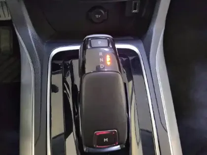 Photo 13 Peugeot 308  PureTech 130ch S&S EAT8