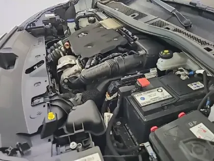 Photo 14 Peugeot 2008  BlueHDi 130 S&S EAT8