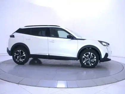 Photo 3 Peugeot 2008  BlueHDi 130 S&S EAT8