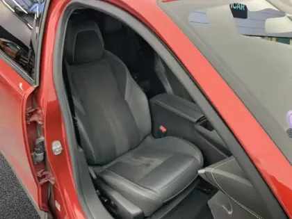 Photo 8 Peugeot 408  PureTech 130 ch S&S EAT8 GT