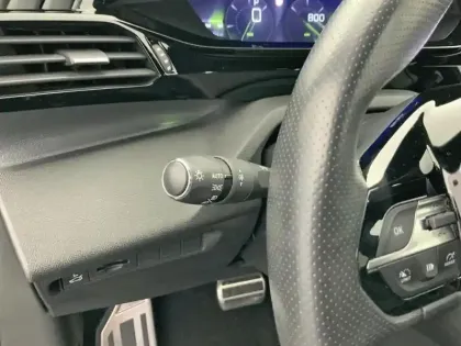 Photo 17 Peugeot 408  PureTech 130 ch S&S EAT8 GT