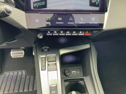 Photo 12 Peugeot 408  PureTech 130 ch S&S EAT8 GT