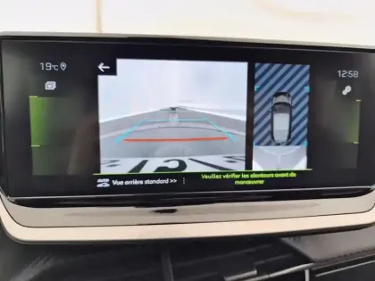 Photo 25 Peugeot 208  PureTech 130 S&S EAT8 GT