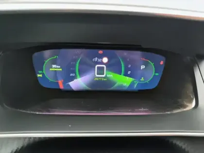 Photo 20 Peugeot 208  PureTech 130 S&S EAT8 GT