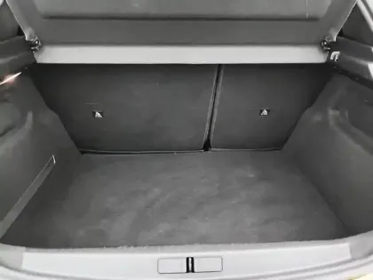 Photo 7 Peugeot 208  PureTech 130 S&S EAT8 GT